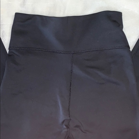 ❌SOLD💕Nike dri fit black classic leggings💕 - Picture 5 of 6